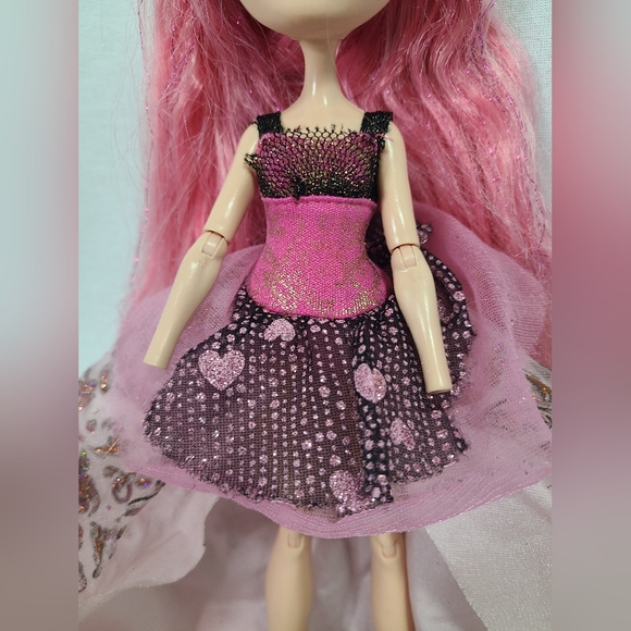 Ever After High Doll Thronecoming CA Cupid Doll- TLC Missing Hands, Ripped Dress - Picture 2 of 10